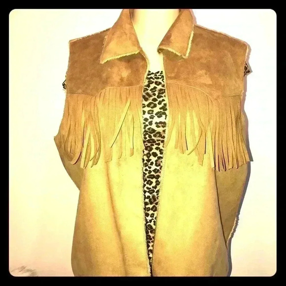 Valerie Stevens Women’s Fringed Brown Suede Vest - Picture 1 of 5